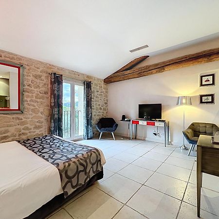 Chambres D'Hotes La Maison De Leonie Collias Екстериор снимка