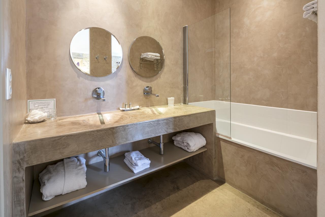Chambres D'Hotes La Maison De Leonie Collias Екстериор снимка